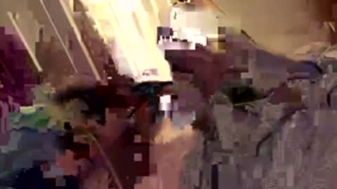 Snapshot of james_d81 chatting on February 19, 12:39 am james_d81 online show from February 19, 12:39 am