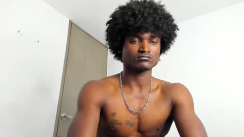james_makony_1 online show from December 17, 2:44 pm