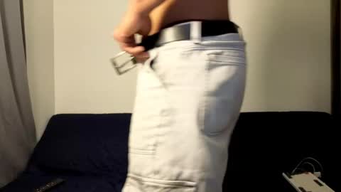 james_silva1 online show from May 3, 12:16 am