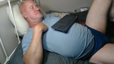 jamesaltieri online show from April 2, 3:04 am