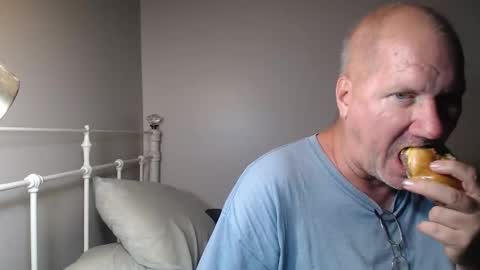 jamesaltieri online show from April 3, 3:15 am