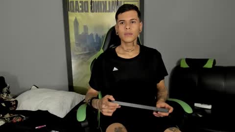 Snapshot of jamesinked_ chatting on March 12, 8:10 pm Jamesinked online show from March 12, 8:10 pm