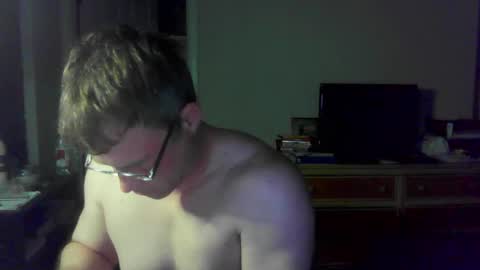 Snapshot of jamesjewels chatting on April 16, 9:54 am jamesjewels online show from April 16, 9:54 am