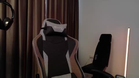 JamesMyers online show from January 10, 9:33 am