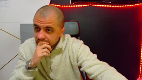 Snapshot of jamesmyersx chatting on April 8, 3:28 am JamesMyers online show from April 8, 3:28 am