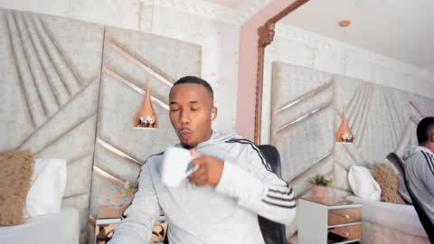 James  online show from January 12, 12:23 pm