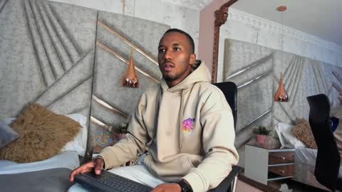 James  online show from January 19, 12:39 pm