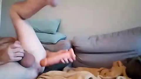 Snapshot of jamesrh185az chatting on December 28, 8:16 am jamesrh185az online show from December 28, 8:16 am