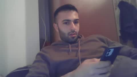 Snapshot of jamessandt chatting on February 8, 10:19 pm jamessandt online show from February 8, 10:19 pm