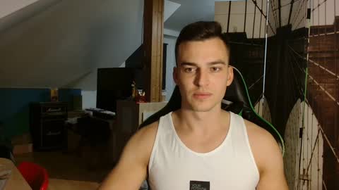 jamesss11158699 online show from December 8, 6:50 pm