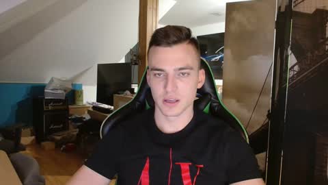 jamesss11158699 online show from December 22, 5:42 pm