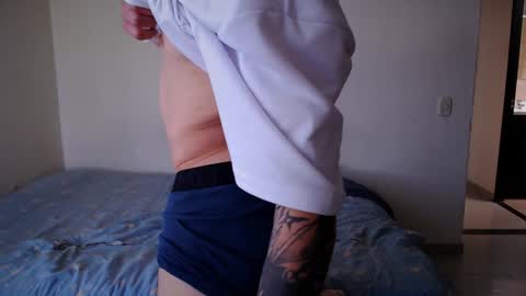 jamesss____ online show from December 11, 4:42 pm