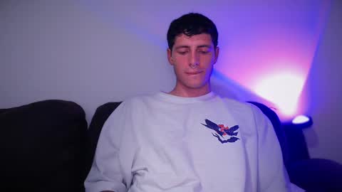 jamesss____ online show from February 26, 9:48 pm