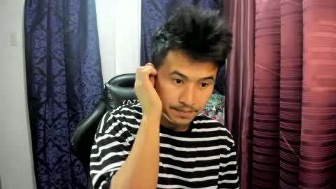 jamesthebigcockxxx online show from February 2, 10:06 pm