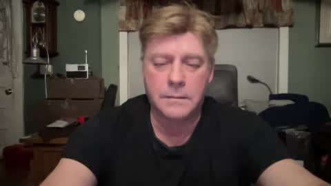 Snapshot of jamesxxxcam chatting on January 15, 12:41 am James online show from January 15, 12:41 am