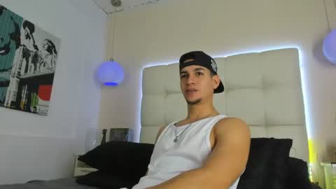 --- James --- online show from August 7, 9:28 pm