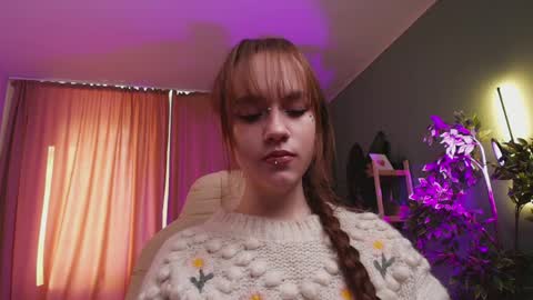 jamie_chung online show from April 3, 3:04 am