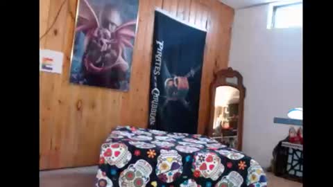 Snapshot of jamiebottoms chatting on September 19, 1:01 pm Jamie Bottoms online show from September 19, 1:01 pm