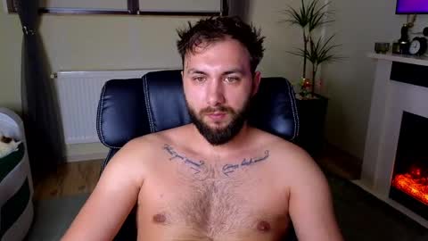 Snapshot of jamienoxus chatting on April 23, 6:03 am Robbie online show from April 23, 6:03 am