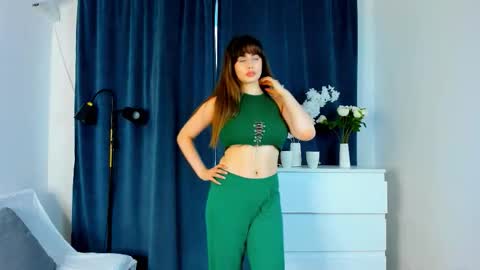 Snapshot of jammieforkey chatting on October 7, 7:16 am Kiara online show from October 7, 7:16 am
