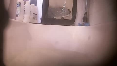 Snapshot of jamwarnerone chatting on November 2, 12:40 pm Bootyshows online show from November 2, 12:40 pm