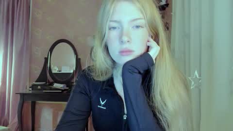 Snapshot of jane_and_star chatting on November 15, 9:54 pm Star online show from November 15, 9:54 pm