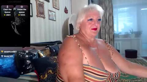 JaneBeech online show from October 7, 2:14 pm