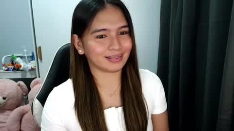 YOUR LOVELY JANE online show from October 13, 11:05 pm