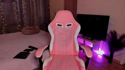 Snapshot of jane_paws chatting on March 7, 1:57 am Jane online show from March 7, 1:57 am