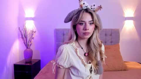 Snapshot of jane_roses0 chatting on March 15, 1:17 pm Jane online show from March 15, 1:17 pm