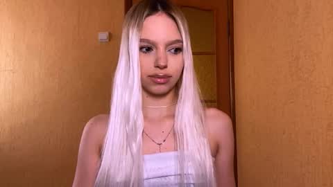 Kary online show from March 10, 9:03 am