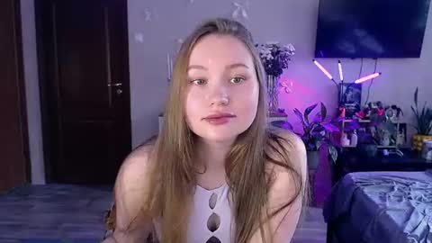 Snapshot of janeblossomhot chatting on June 30, 3:24 pm Jane online show from June 30, 3:24 pm