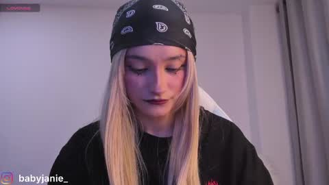 Jane online show from May 18, 11:54 pm