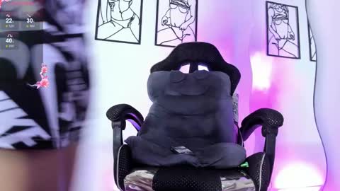 Snapshot of janelegrand20 chatting on December 3, 9:33 am Jane online show from December 3, 9:33 am