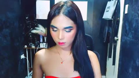 Snapshot of janellarose chatting on April 8, 9:31 am Janelarose online show from April 8, 9:31 am