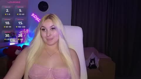 Jane online show from May 10, 8:14 pm