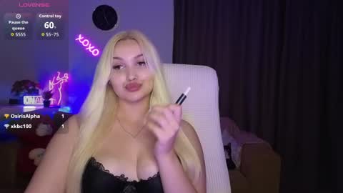 Jane online show from May 11, 9:56 pm