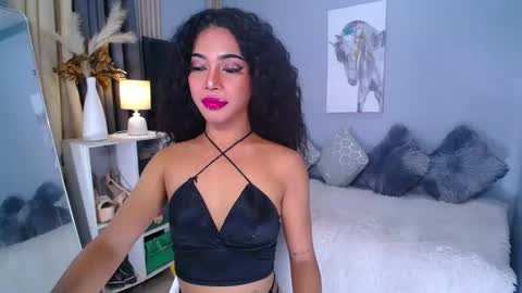 janemonet online show from February 5, 11:28 pm