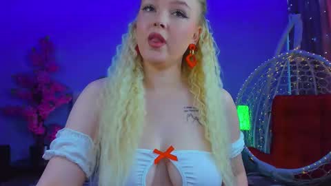 lola online show from February 1, 7:29 am