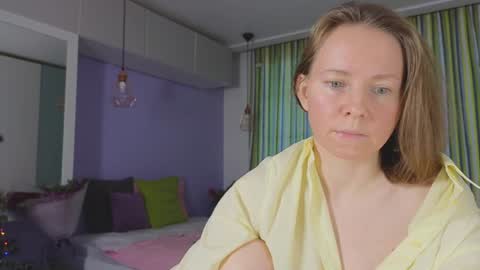 Snapshot of janepearl chatting on January 10, 9:44 am janepearl online show from January 10, 9:44 am