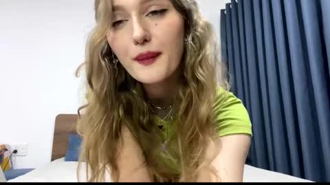 Snapshot of janesspace chatting on March 17, 3:15 pm Janie online show from March 17, 3:15 pm