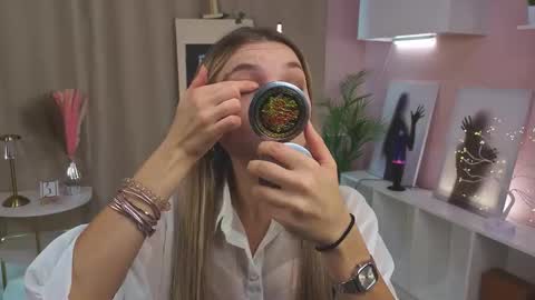 Hi Im Alice and here youll find something online show from October 12, 6:12 am