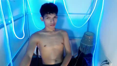 janlloyd04 online show from March 21, 8:08 am