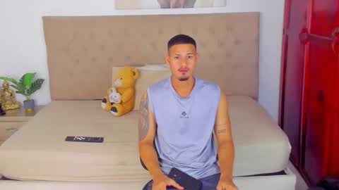 janomar01 online show from September 19, 6:41 pm