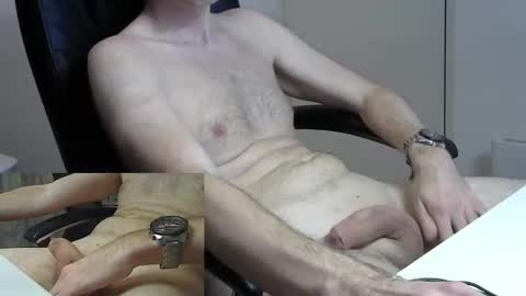 japie93 online show from October 30, 7:47 pm