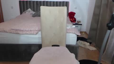 jaqueline88 online show from December 23, 7:17 am