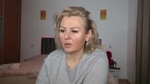 jaqueline88 online show from January 24, 5:53 am