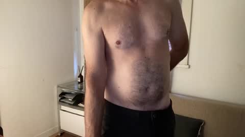 Snapshot of jarabedecereza chatting on February 19, 9:11 pm MRA online show from February 19, 9:11 pm