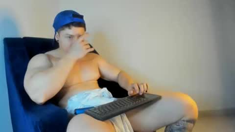 Snapshot of jared_scott_ chatting on October 31, 2:34 am Jared  online show from October 31, 2:34 am