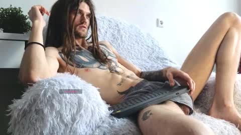 Snapshot of jaredhighborne chatting on March 18, 12:41 pm K online show from March 18, 12:41 pm